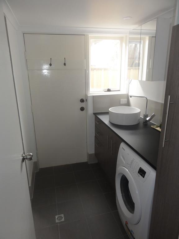 Prime Location & Spacious Adelaide Exterior foto