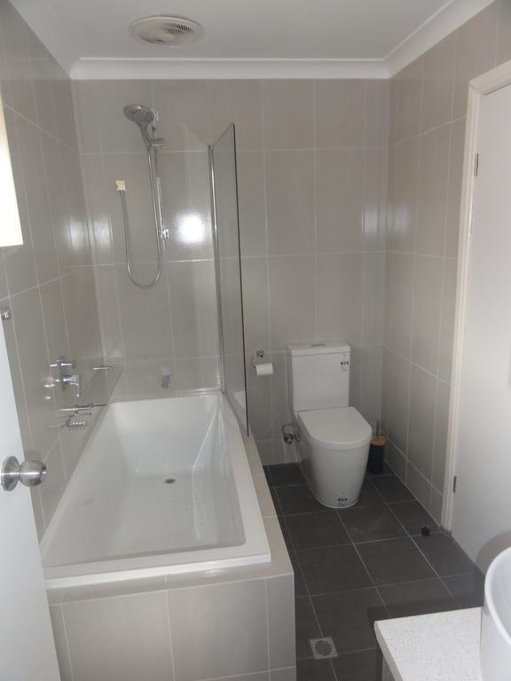 Prime Location & Spacious Adelaide Exterior foto
