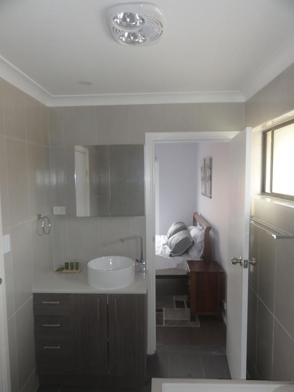 Prime Location & Spacious Adelaide Exterior foto